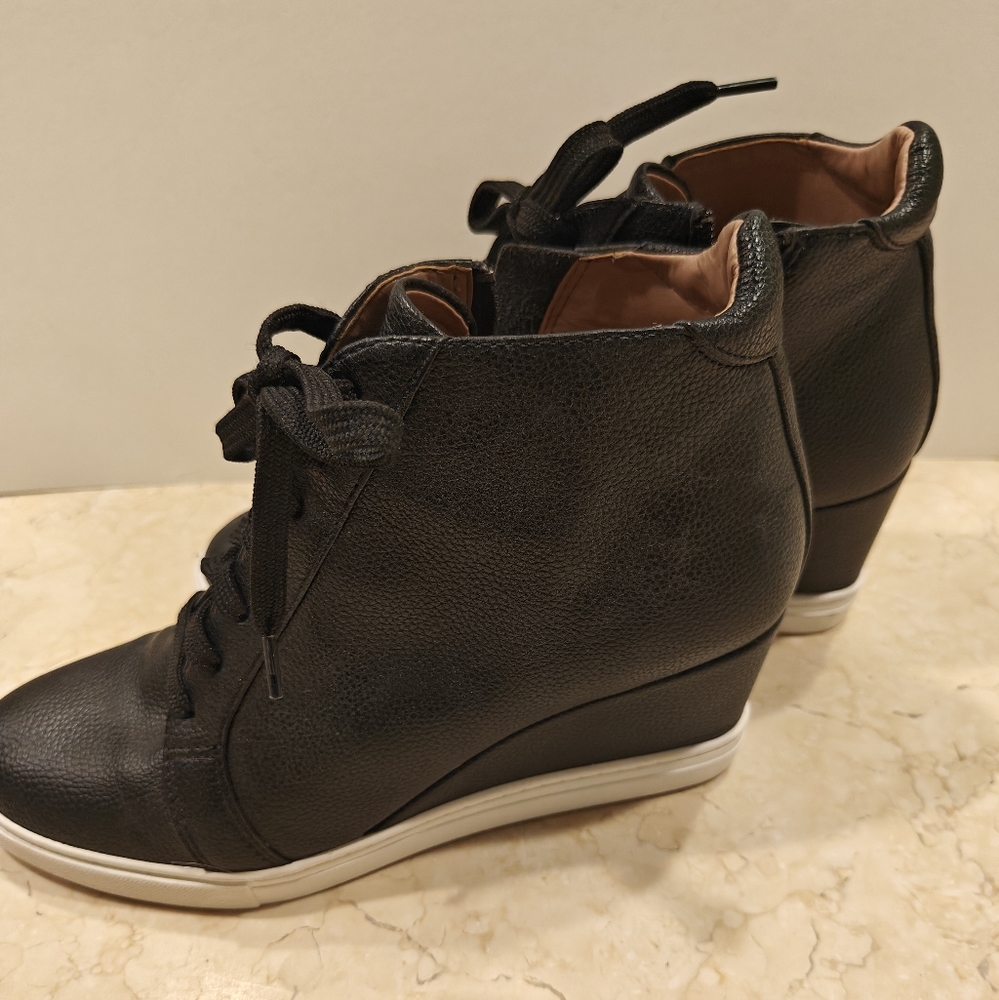 Linea Paolo Side Zip Wedge Bootie - Black - Size 8